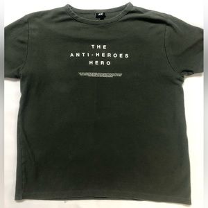 H&M PRINTED T SIZE LARGE